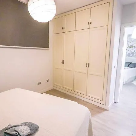 Adeje Living - Stylish 2 Bedroom Apartment In Adeje Tenerife