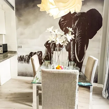 Adeje Living - Stylish 2 Bedroom Apartment In Adeje Tenerife * Costa Adeje (Tenerife)