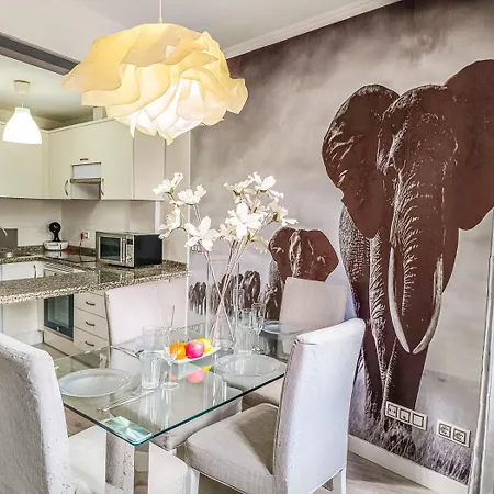 Adeje Living - Stylish 2 Bedroom Apartment In Adeje Tenerife Costa Adeje (Tenerife)