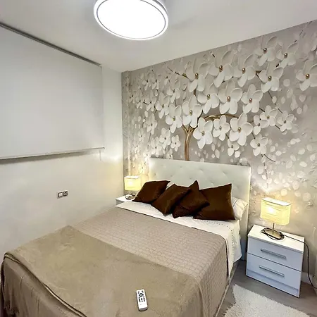 Adeje Living - Stylish 2 Bedroom Apartment In Adeje Tenerife *