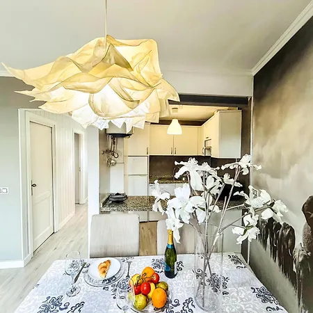 Adeje Living - Stylish 2 Bedroom Apartment In Adeje Tenerife *